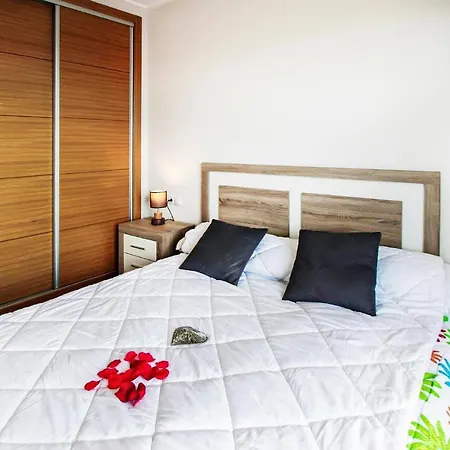 Appartement 2 Bedroom Gorgeous In Torrevieja Punta Prima (Alicante)