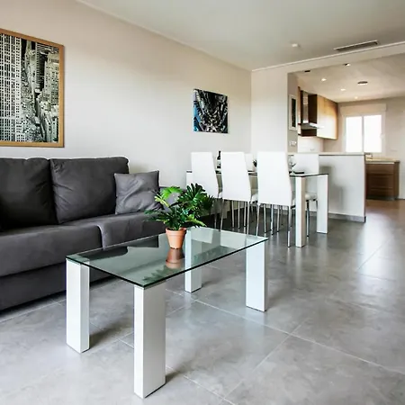 2 Bedroom Gorgeous In Torrevieja Lägenhet *